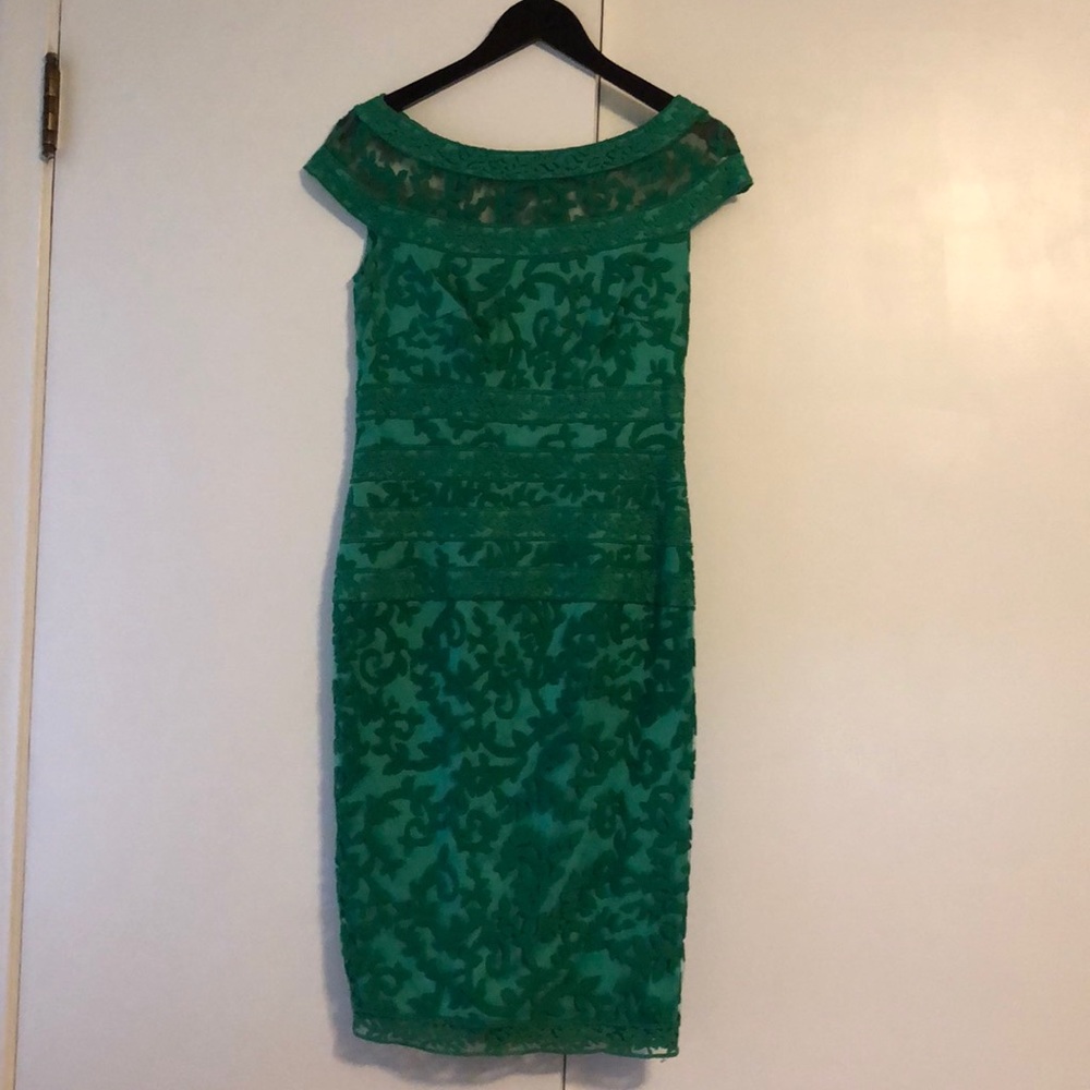 Beautiful green Tadashi Shoji dress